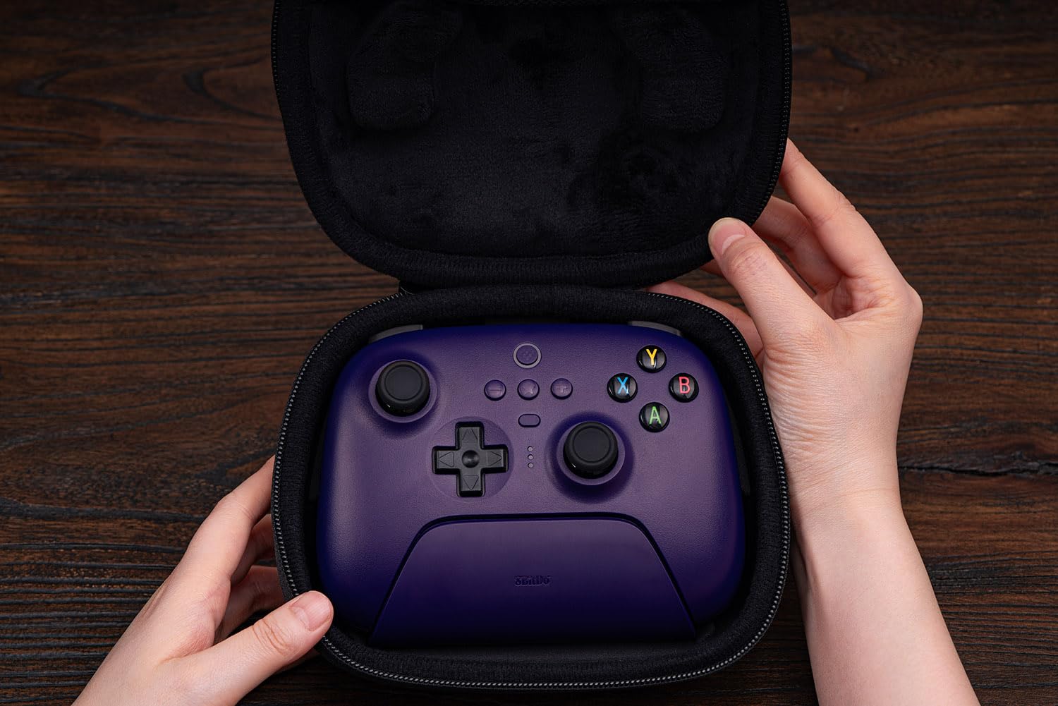 8BitDo Classic Controller Travel Case for Ultimate, Ultimate 2 Series, Ultimate 3 Mode Controller with Charging Dock
