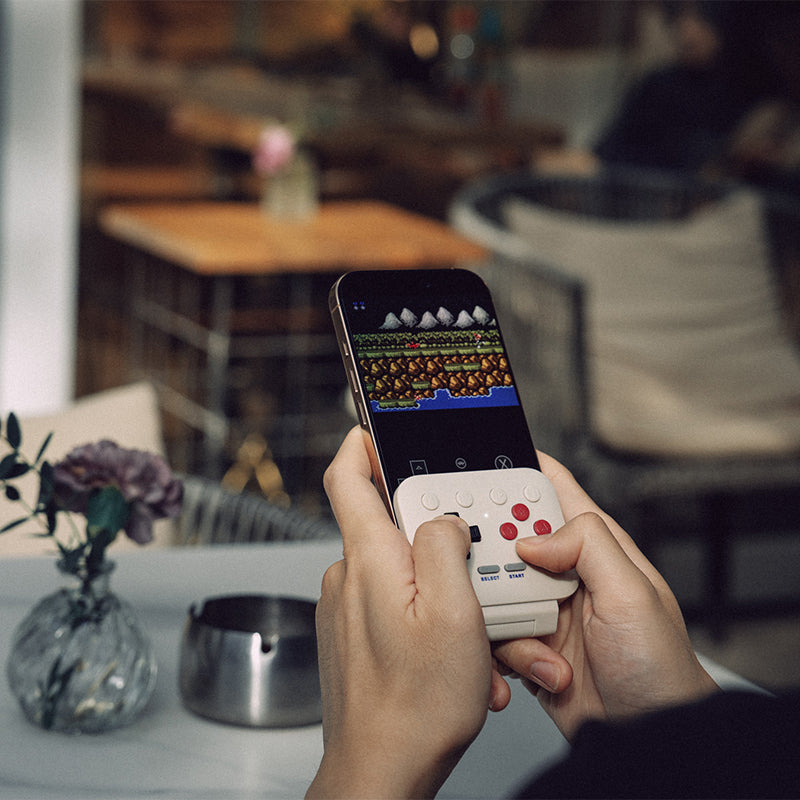 8BitDo FlipPad Mobile Gaming Controller with Automatic Closing Small Portable Bag