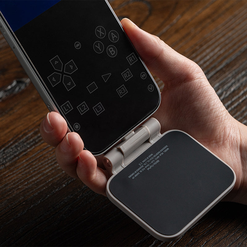 8BitDo FlipPad Mobile Gaming Controller with Automatic Closing Small Portable Bag