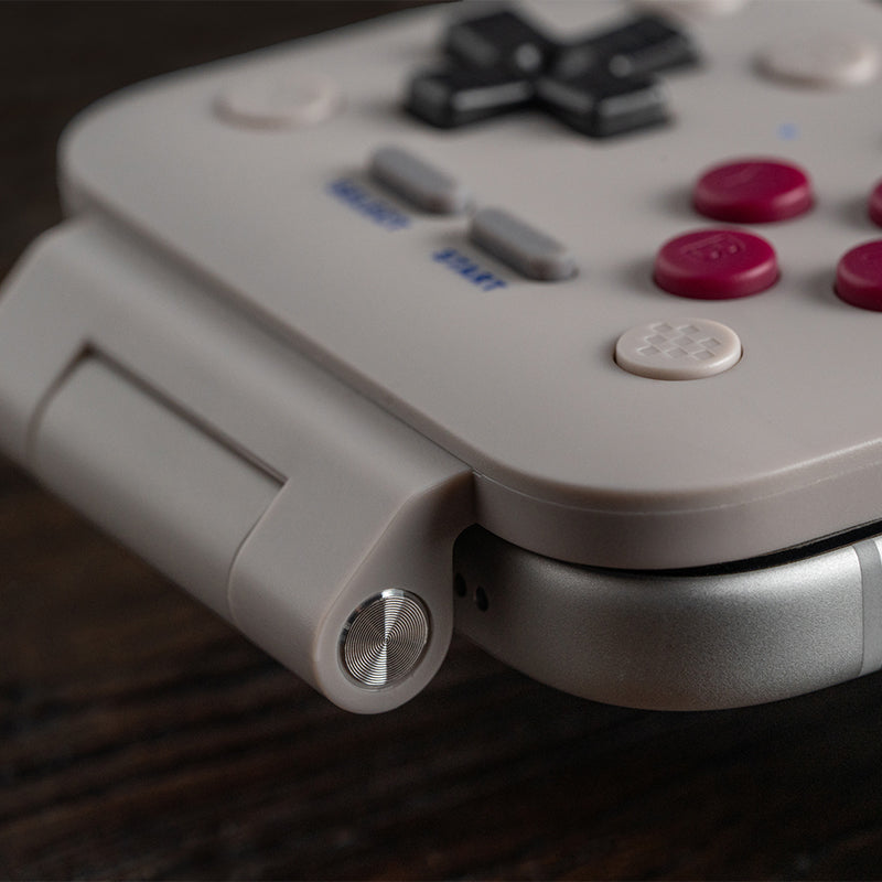 8BitDo FlipPad Mobile Gaming Controller with Automatic Closing Small Portable Bag