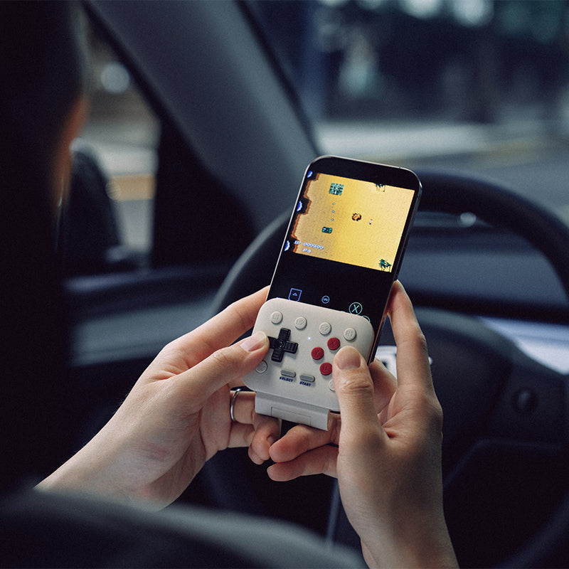 8BitDo FlipPad Mobile Gaming Controller with Automatic Closing Small Portable Bag
