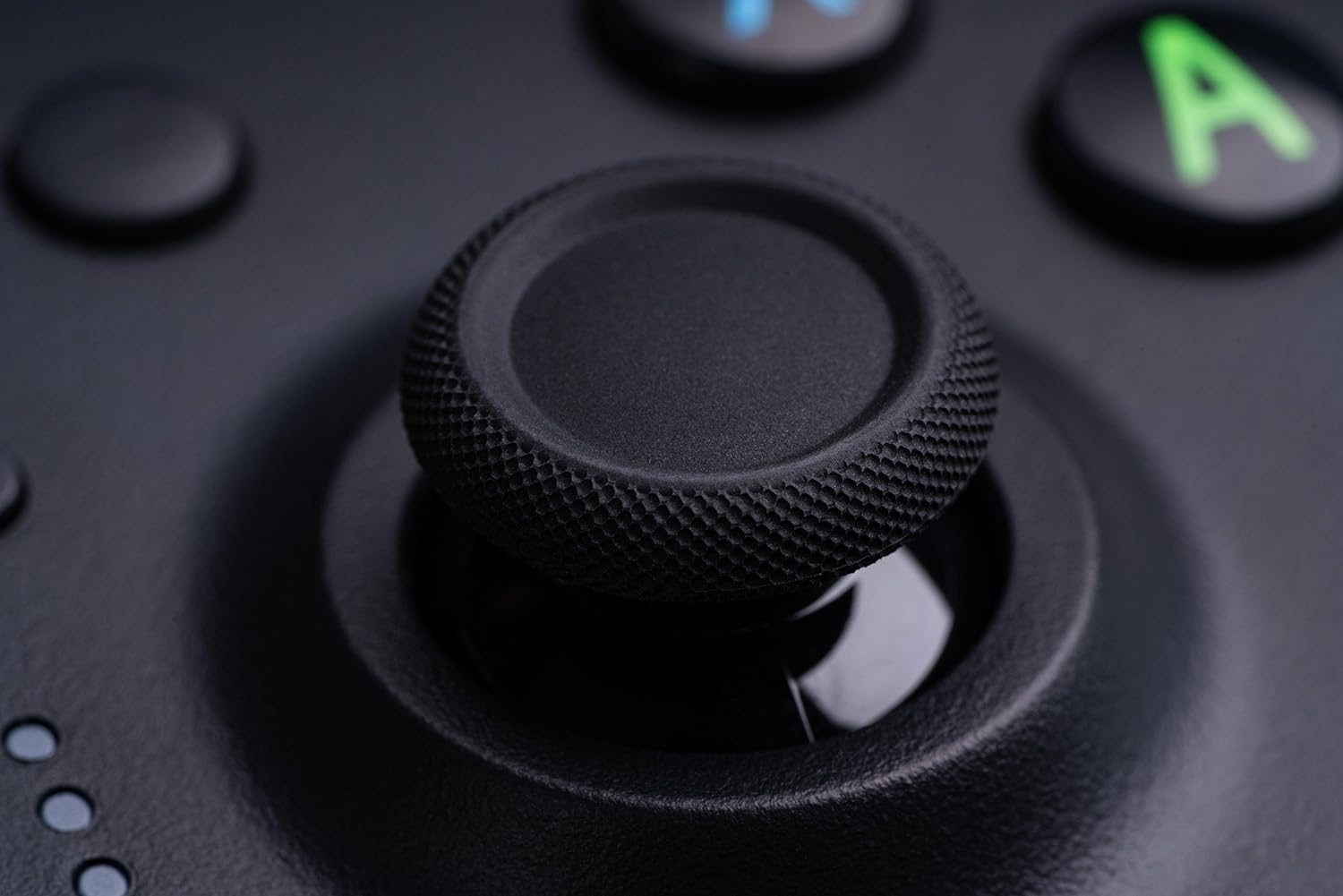 8BitDo Ultimate Wired Controller for Xbox, Hall Effect Joysticks (82CE)