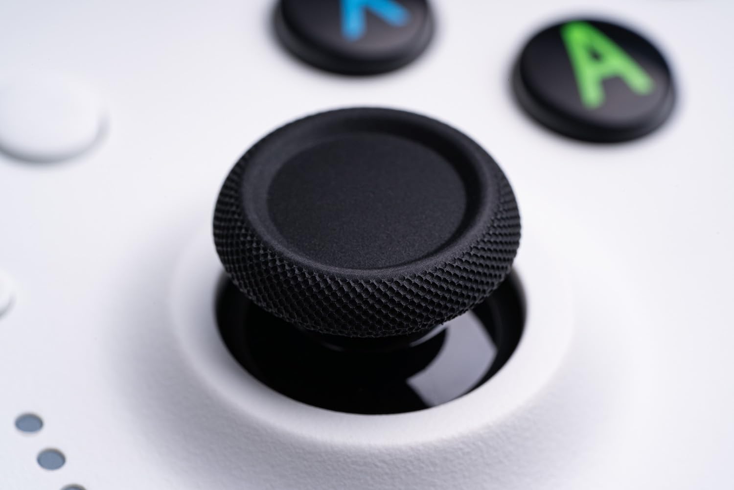 8BitDo Ultimate Wired Controller for Xbox, Hall Effect Joysticks (82CE)